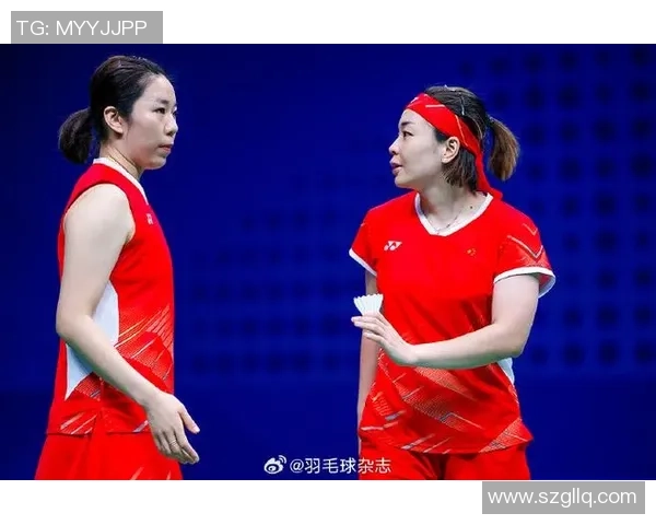 成都与南京羽毛球队赛后复盘分析灵活性表现与战术对比